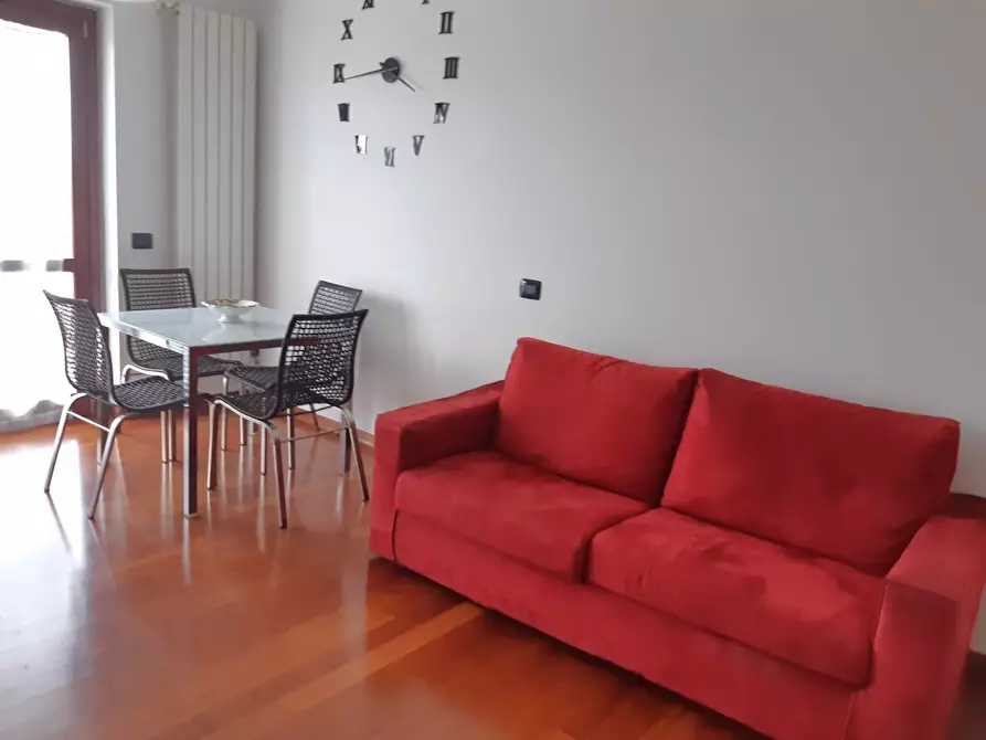 Immagine 3 di Appartamento in vendita  in Via di Casal Boccone a Roma