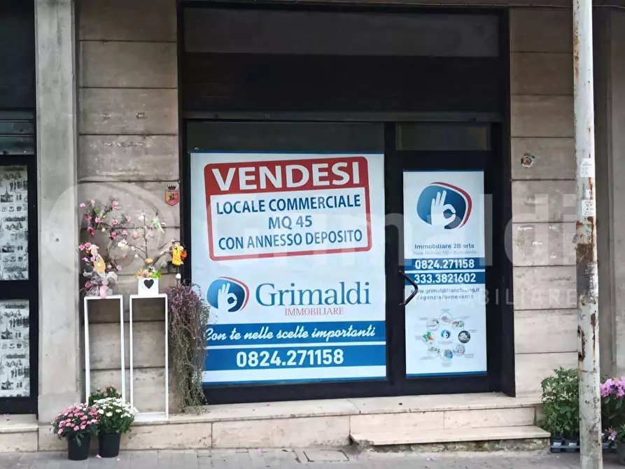 Immagine 3 di Locale commerciale in vendita  in Via delle Puglie snc a Benevento