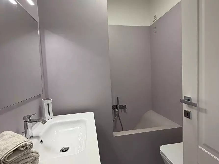 Immagine 16 di Appartamento in vendita  in Via Francesco Menzio a Roma