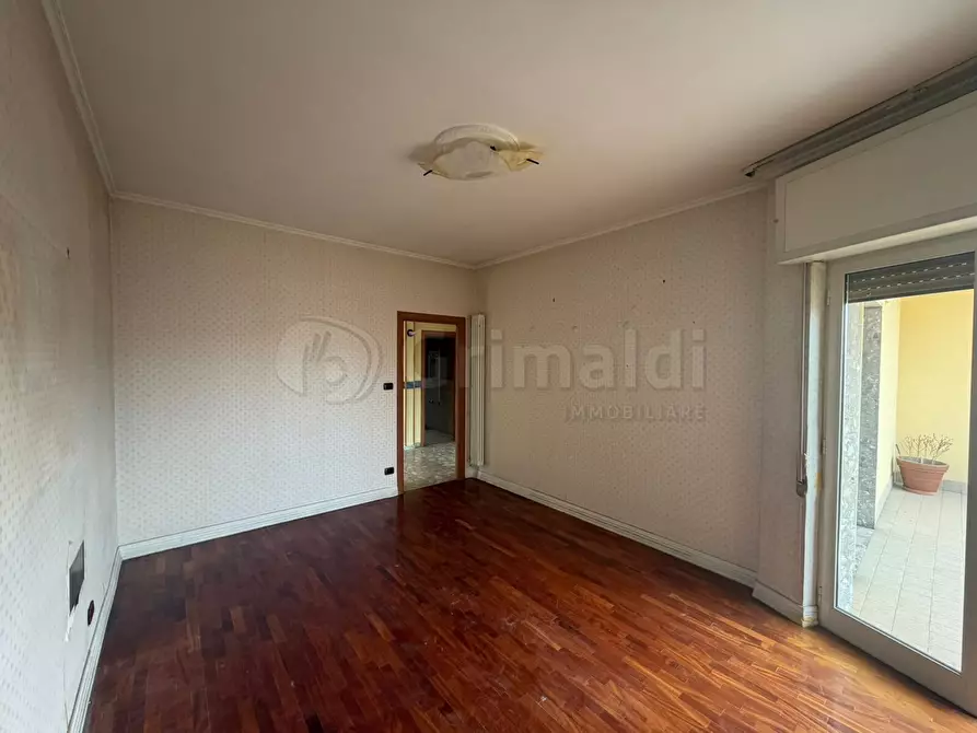 Immagine 2 di Quadrilocale in vendita  a Giugliano In Campania