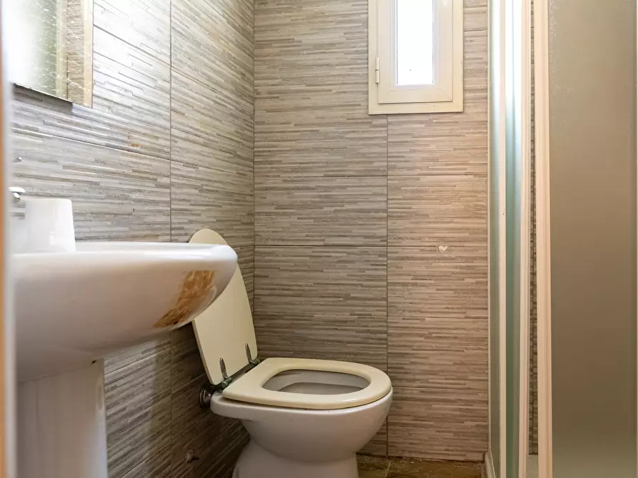 Immagine 51 di Villa in vendita  in Via Camaiore 2 a Lecce