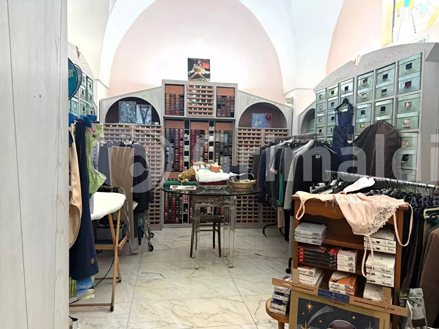 Immagine 23 di Locale commerciale in vendita  in Via Aldo Moro 89 a Tuglie