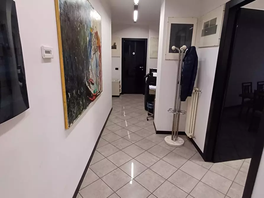 Immagine 14 di Trilocale in vendita  in VIA EINAUDI 4 a Como