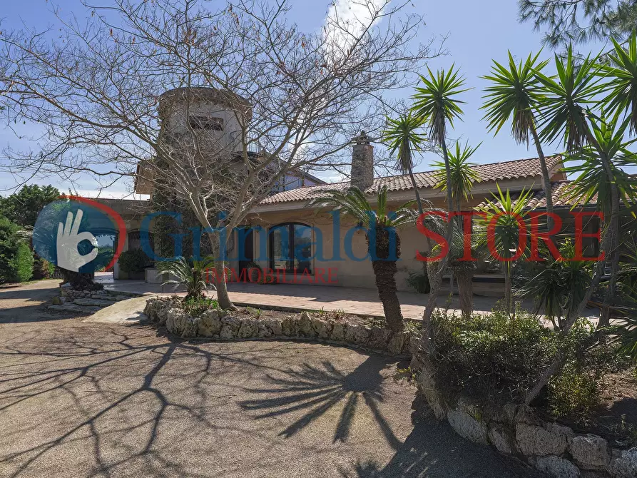 Immagine 85 di Casa indipendente in vendita  in C.S. Lu Monte 1 a Lizzanello