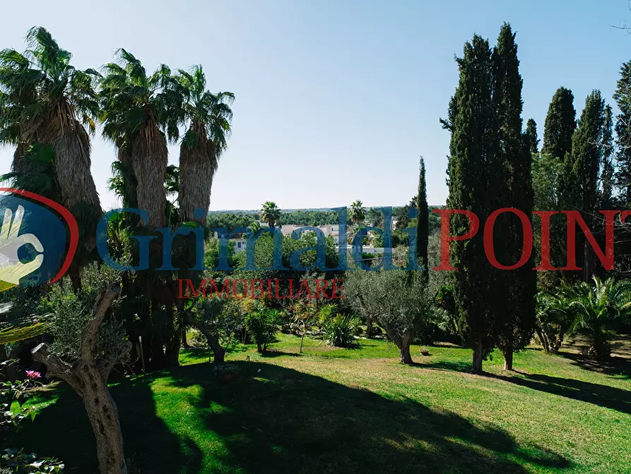 Immagine 45 di Villa in vendita  in Via Villa Bellavista 70 a Lecce