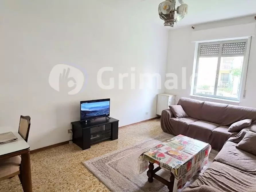 Immagine 2 di Trilocale in vendita  in Via Chivasso 27/A a Vercelli