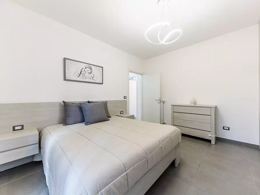 Immagine 4 di Trilocale in vendita  a Marino