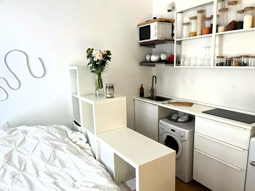 Immagine 1 di Monolocale in affitto  in Via Brocchi 21 a Milano