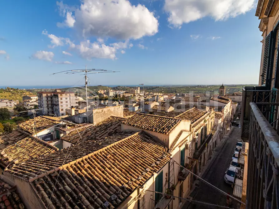 Immagine 14 di Appartamento in vendita  in Vico Giuseppe Melodia 4 a Noto