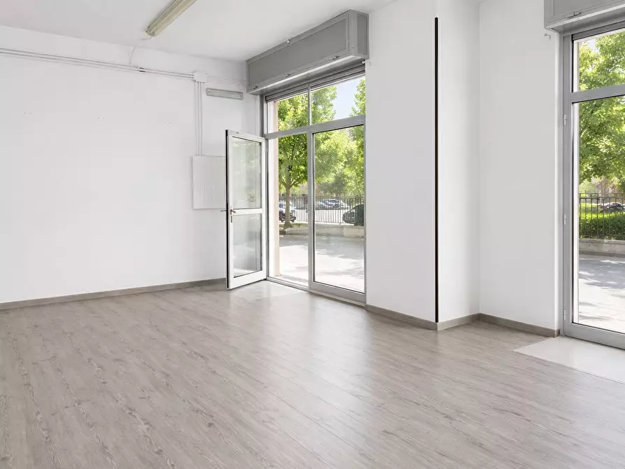 Immagine 4 di Locale commerciale in affitto  in Via dei Palumbo 43 a Lecce