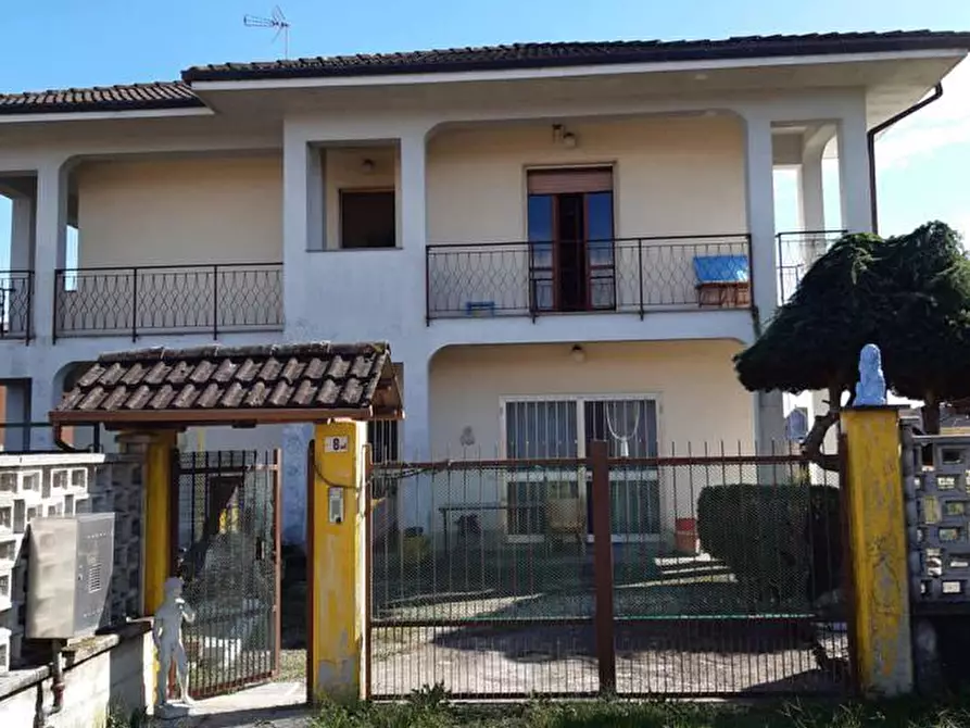 Immagine 21 di Villa in vendita  in Via Magenta 4 a Villata