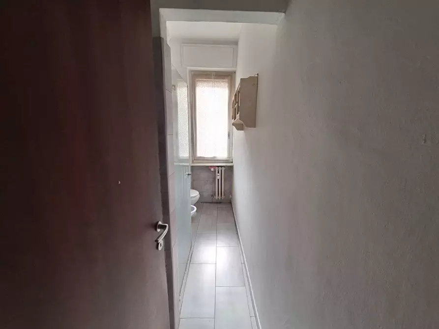 Immagine 7 di Bilocale in affitto  a Vercelli