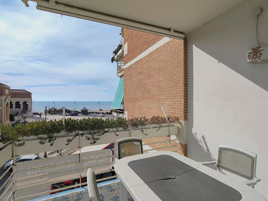 Immagine 21 di Trilocale in vendita  in Viale Giacomo Matteotti 153 a Nettuno