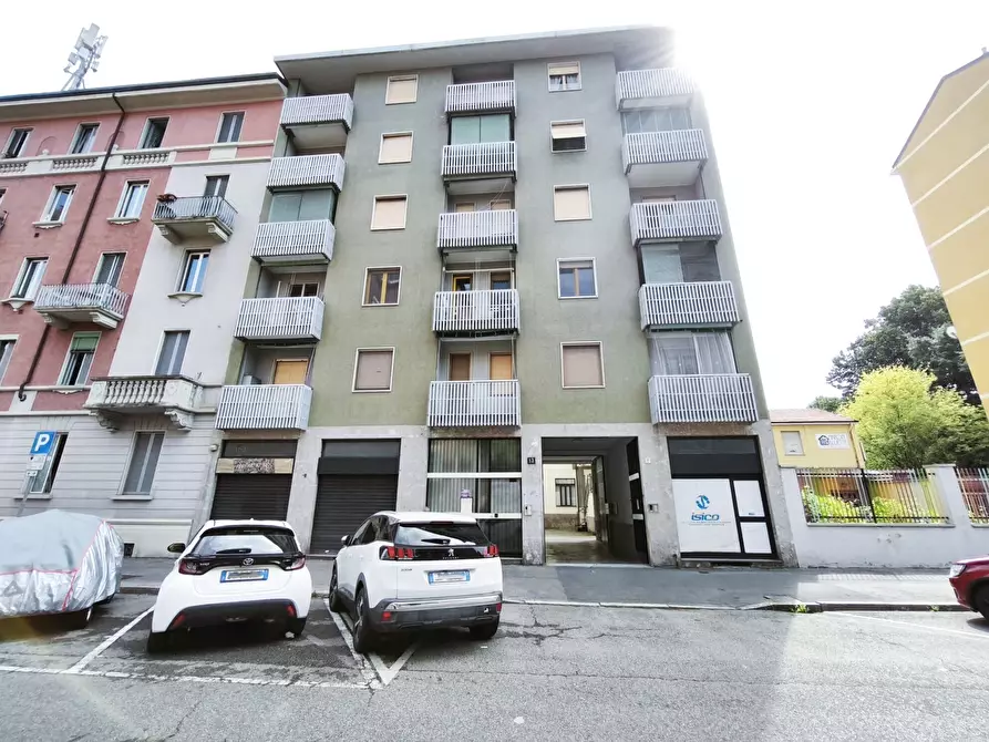 Immagine 15 di Bilocale in affitto  in Via Roberto Bellarmino 13/1 a Milano