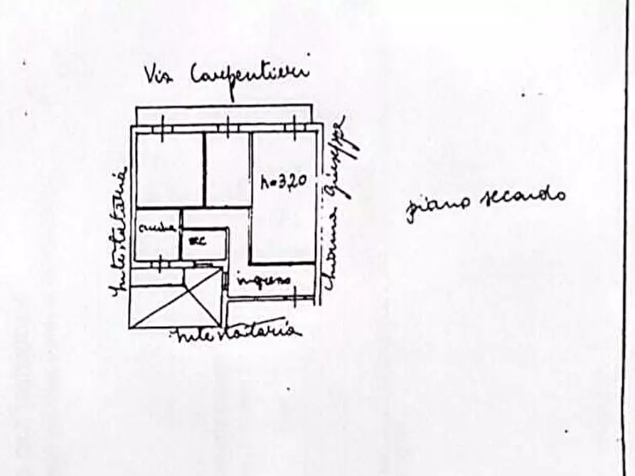 Immagine 23 di Trilocale in vendita  in Via Cristoforo Colombo 113 a Brindisi