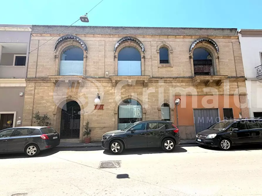 Immagine 1 di Locale commerciale in vendita  in Via Aldo Moro 89 a Tuglie