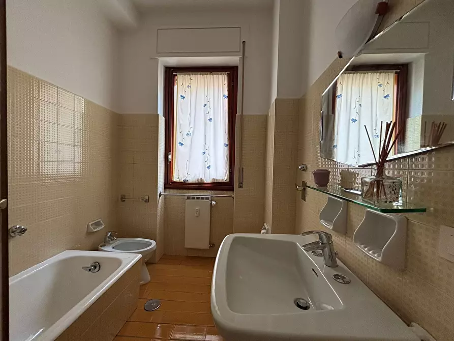 Immagine 13 di Quadrilocale in affitto  in Via Morazzone Pier Francesco Mazzucchelli 21 a Como