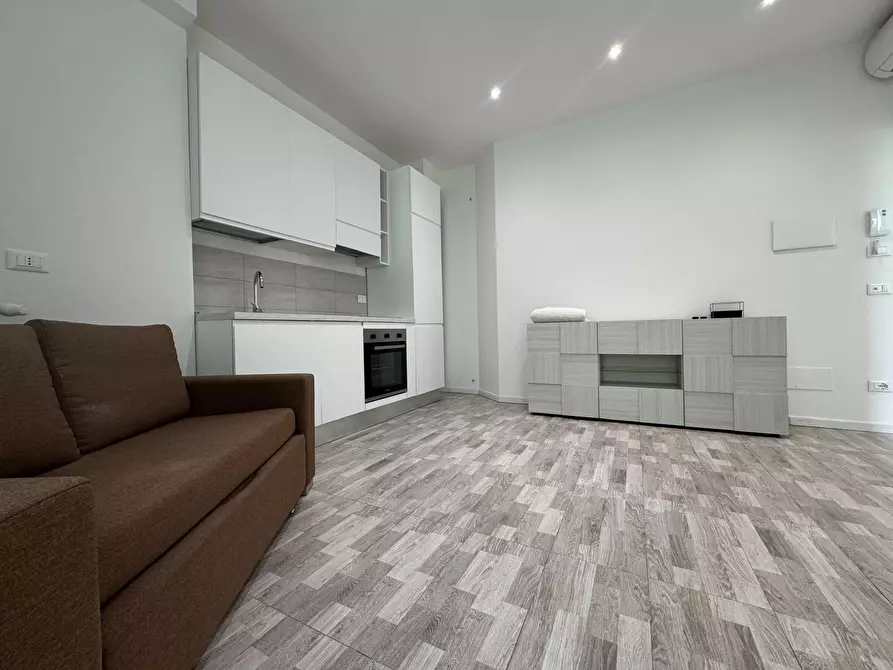 Immagine 1 di Bilocale in affitto  in Via Borgo Vico 126 a Como