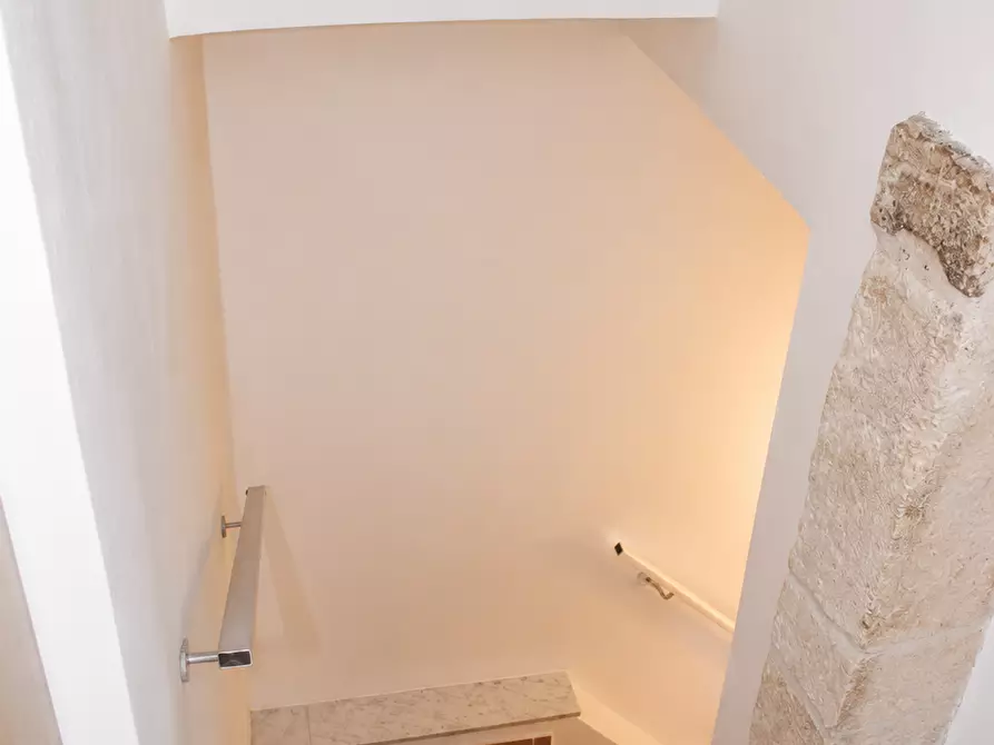 Immagine 10 di Casa indipendente in vendita  in Via Mario Rapisardi a Ostuni
