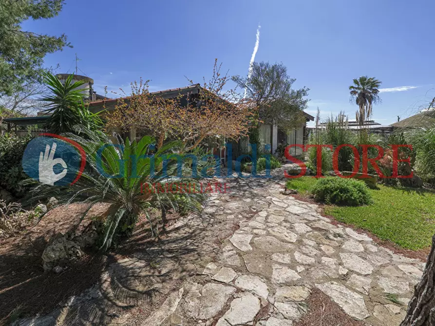 Immagine 27 di Casa indipendente in vendita  in C.S. Lu Monte 1 a Lizzanello