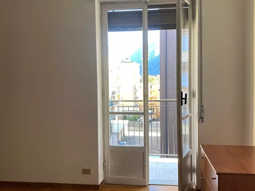 Immagine 14 di Bilocale in affitto  a Como