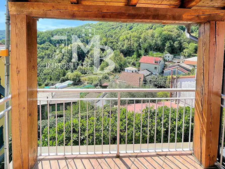 Immagine 8 di Casa semindipendente in vendita  in Frazione Pannesi 107 a Lumarzo