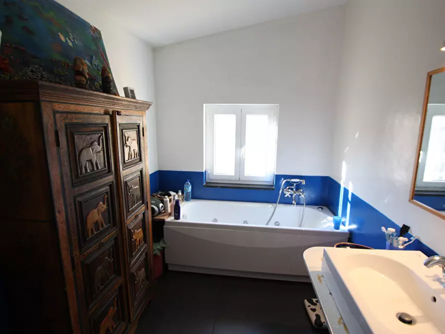 Immagine 26 di Casa indipendente in vendita  a Recco