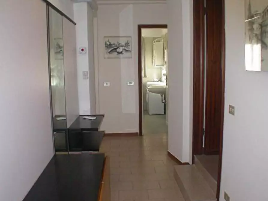 Immagine 3 di Trilocale in affitto  a Aulla