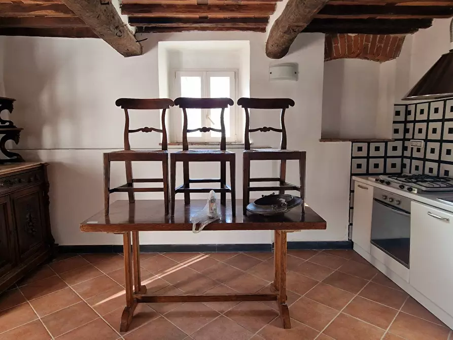 Immagine 8 di Trilocale in affitto  a Ameglia