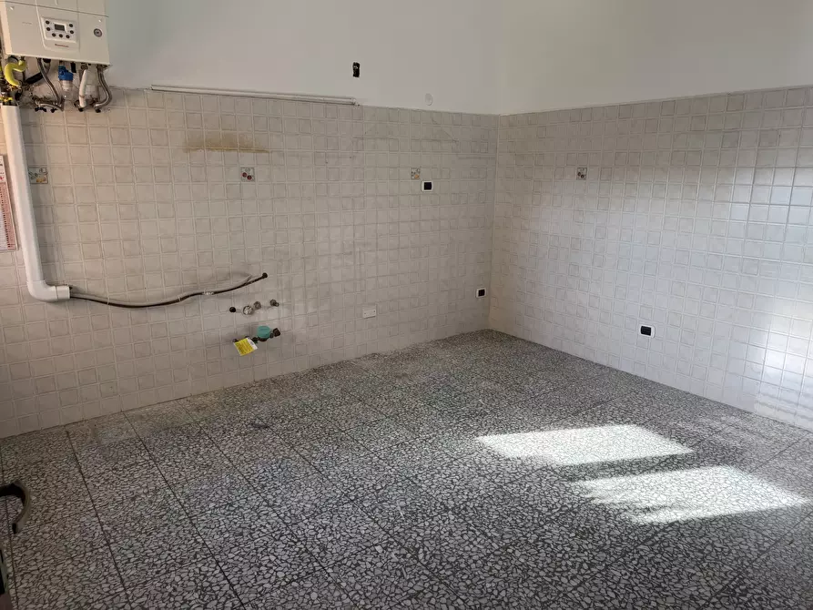 Immagine 12 di Quadrilocale in vendita  a Sarzana