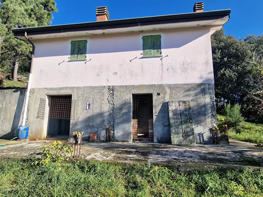 Immagine 10 di Rustico / casale in vendita  a Sarzana