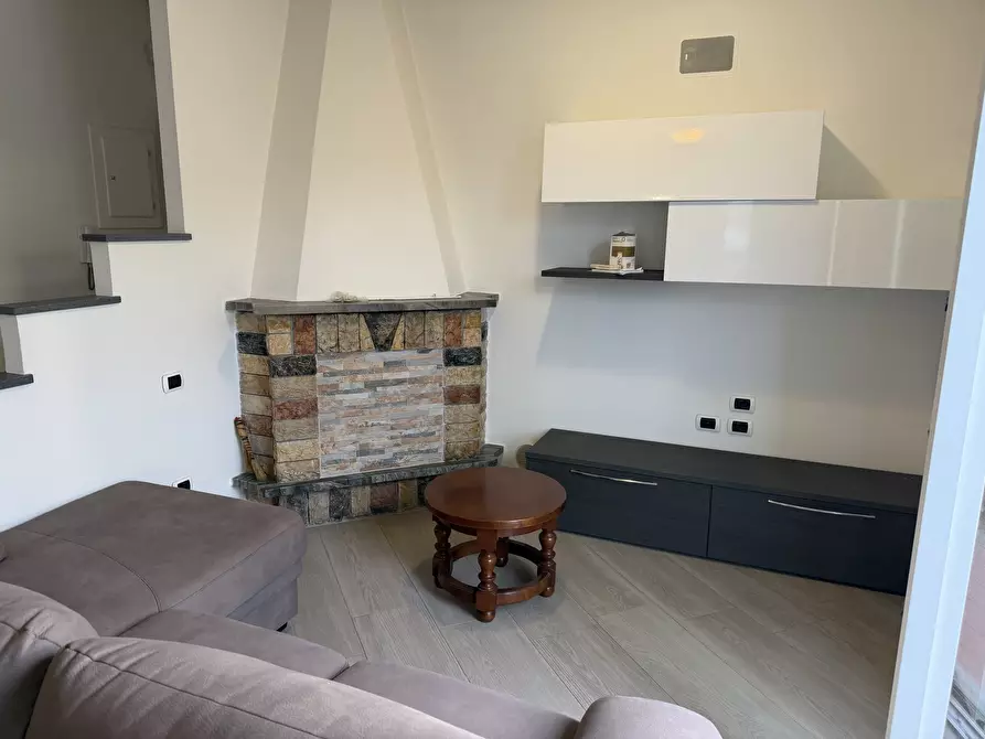 Immagine 5 di Casa bifamiliare in vendita  a Sarzana