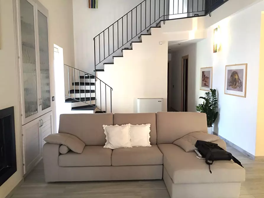 Immagine 9 di Casa indipendente in vendita  a Sarzana