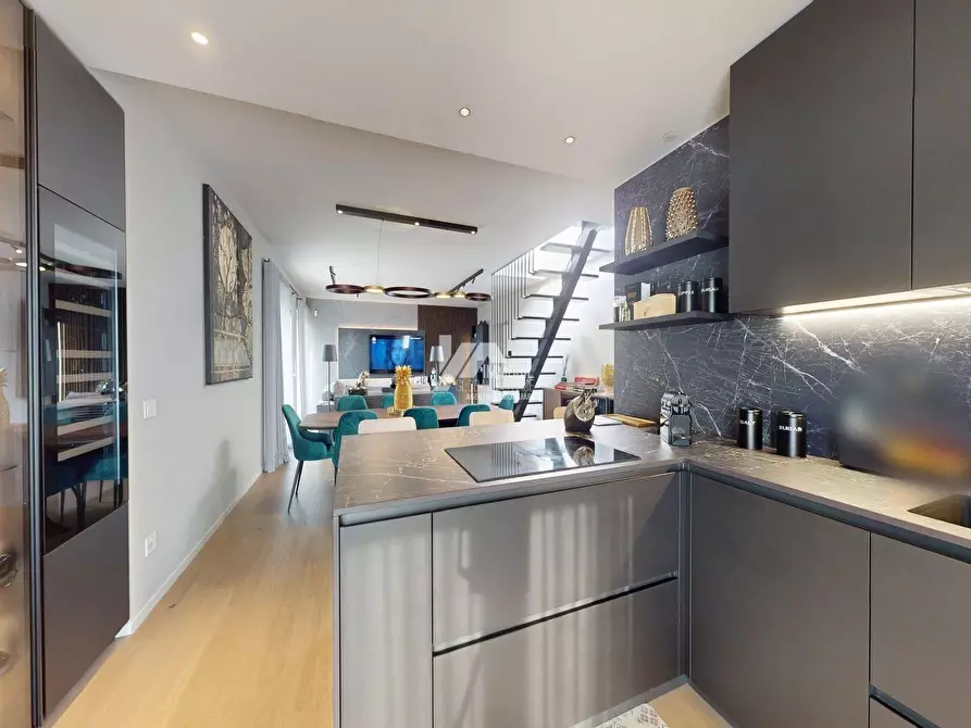 Immagine 7 di Attico in vendita  in Via Chiusure 102 a Brescia