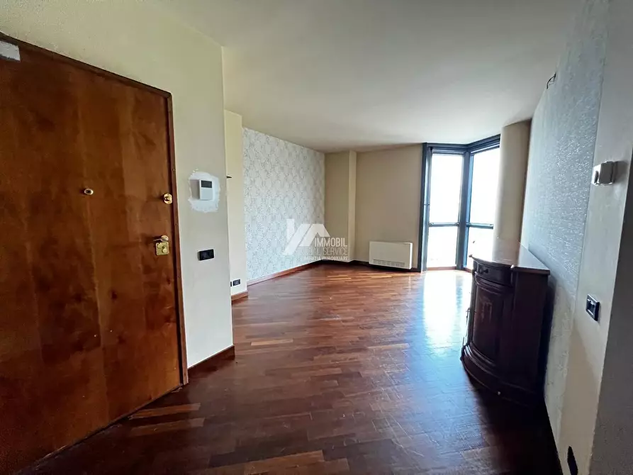 Immagine 4 di Trilocale in vendita  in Via Creta 21 a Brescia