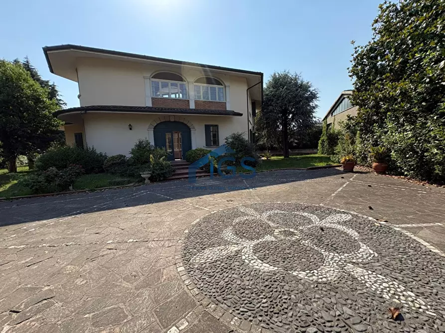 Immagine 17 di Villa in vendita  in Via Santa Giulia 3 a Travagliato