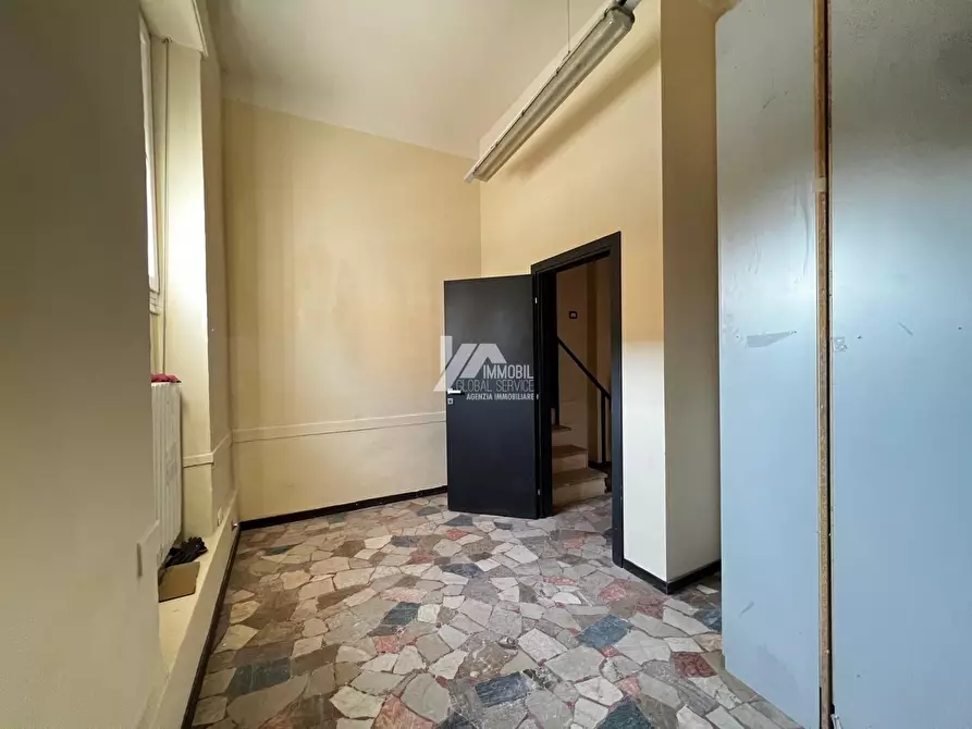 Immagine 7 di Locale commerciale in affitto  in Via Chiusure a Brescia