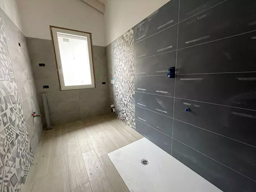 Immagine 9 di Casa trifamiliare in vendita  a Brescia