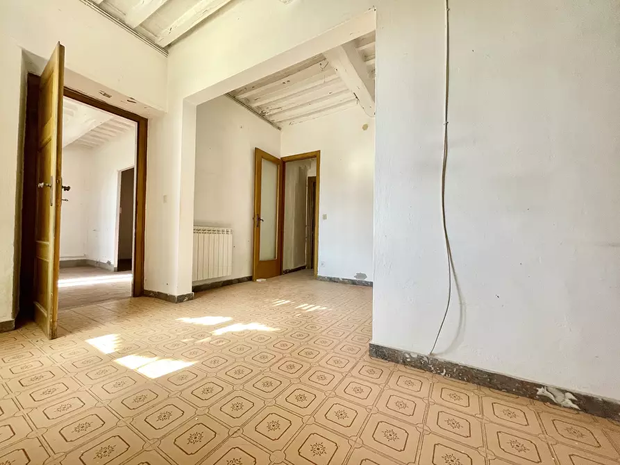 Immagine 36 di Porzione di casa in vendita  a Camaiore