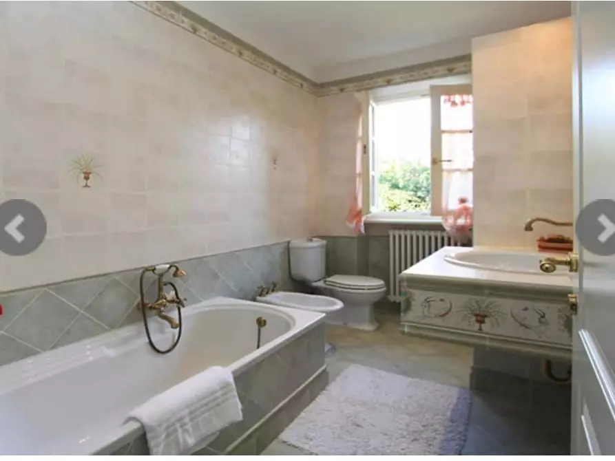 Immagine 42 di Casa indipendente in affitto  a Pietrasanta