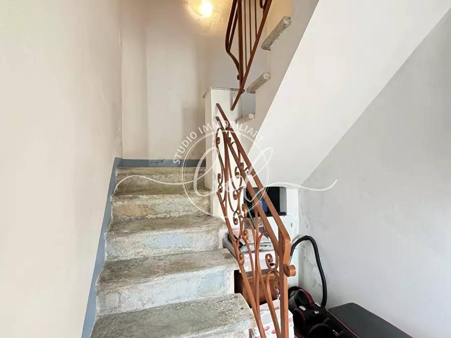 Immagine 14 di Porzione di casa in vendita  a Pietrasanta