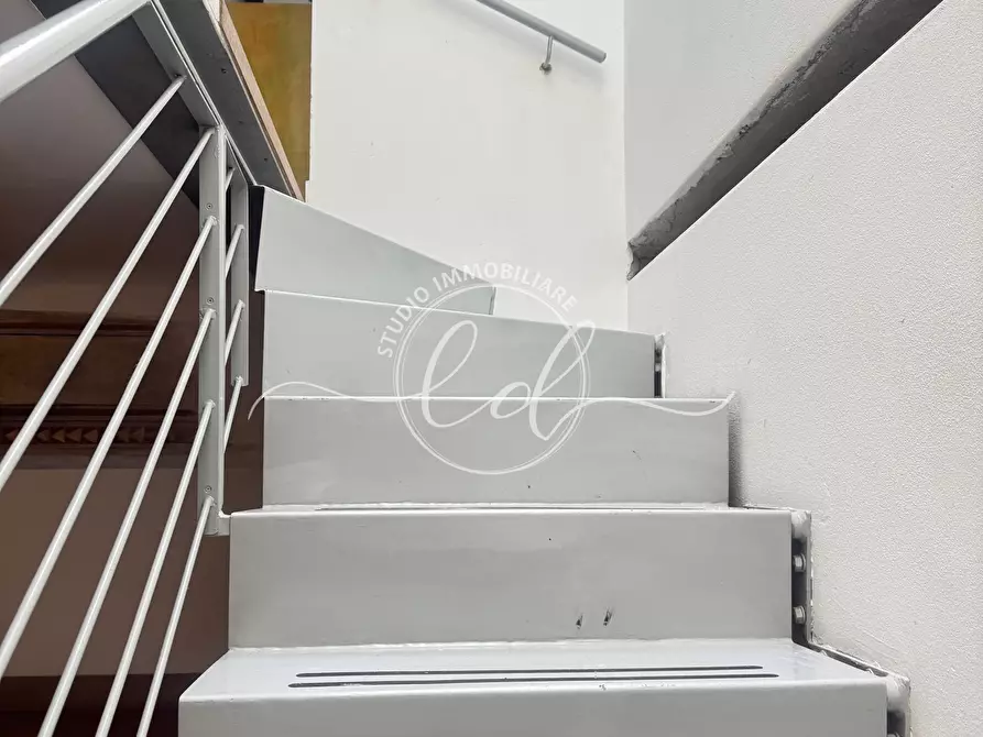 Immagine 35 di Quadrilocale in affitto  a Pietrasanta