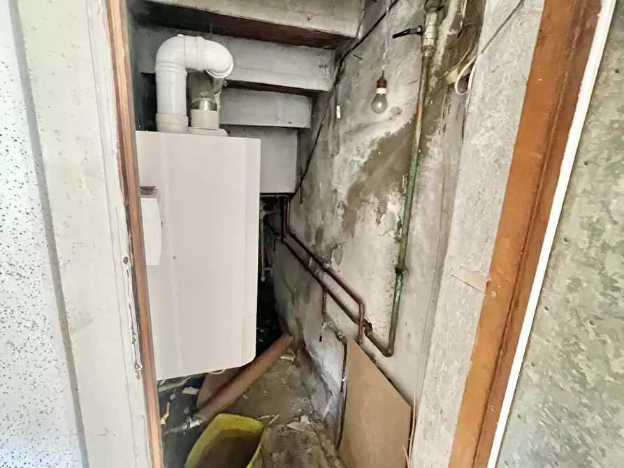 Immagine 8 di Appartamento in vendita  a Pietrasanta