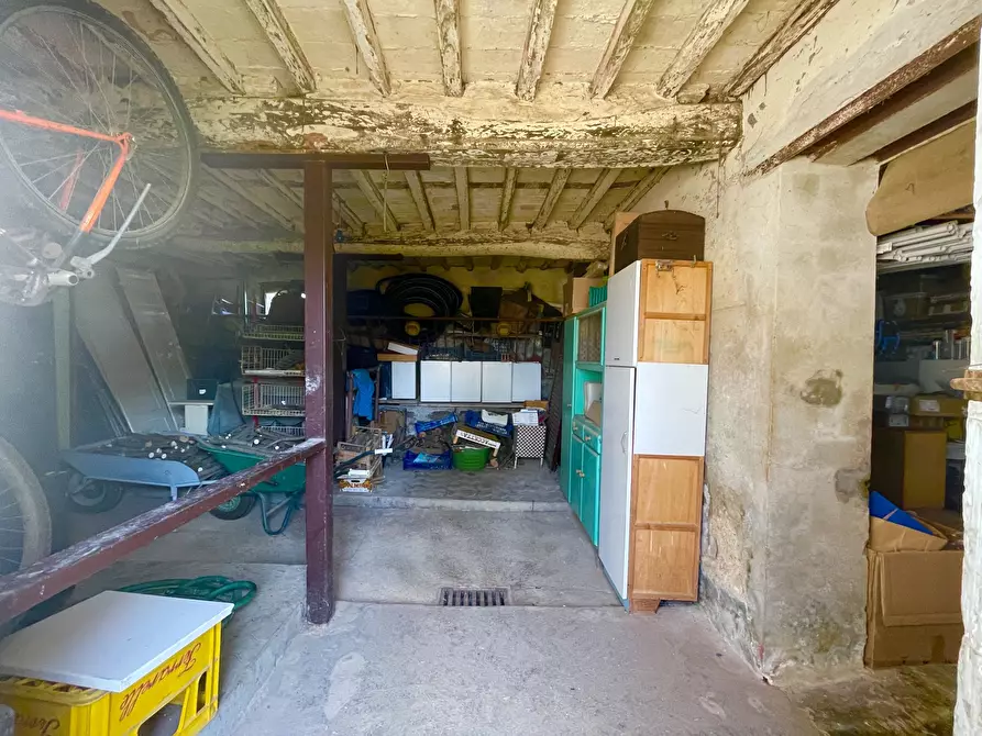 Immagine 13 di Rustico / casale in vendita  a Camaiore