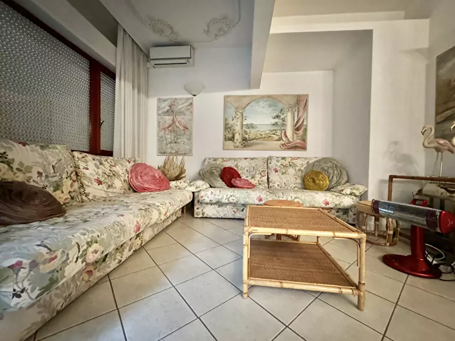 Immagine 3 di Quadrilocale in vendita  a Seravezza