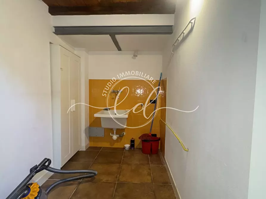 Immagine 20 di Quadrilocale in affitto  a Pietrasanta