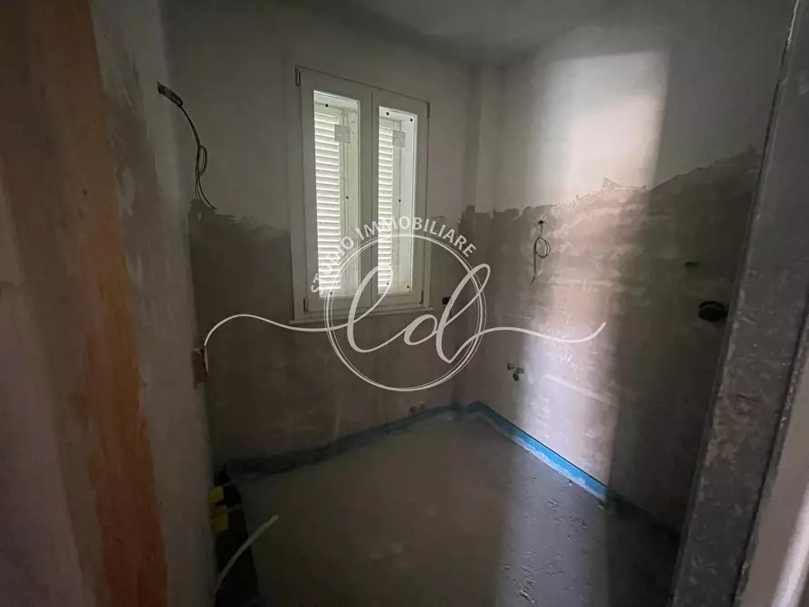 Immagine 12 di Porzione di casa in vendita  a Camaiore