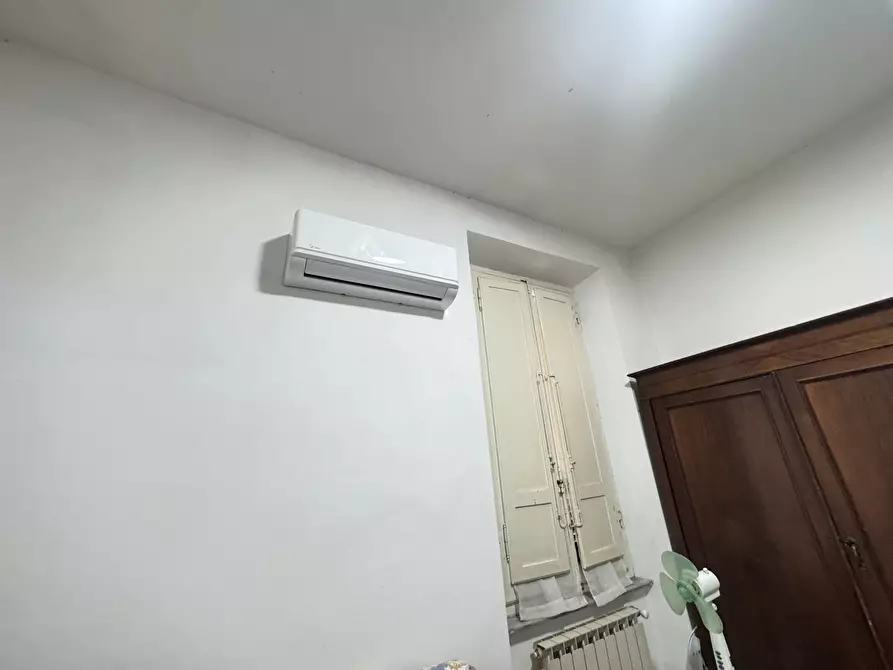 Immagine 47 di Porzione di casa in vendita  a Pietrasanta