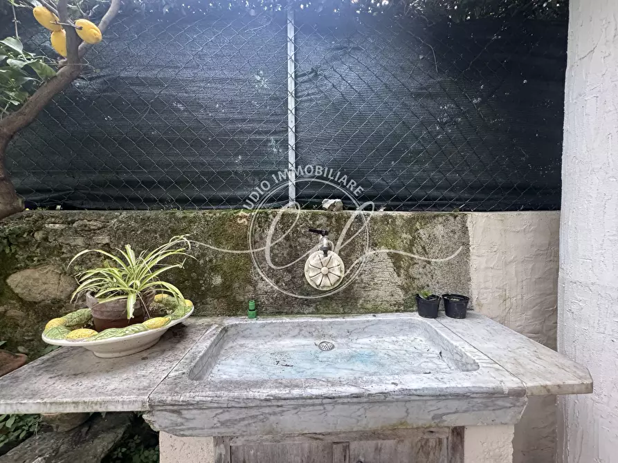 Immagine 88 di Terratetto in vendita  a Seravezza