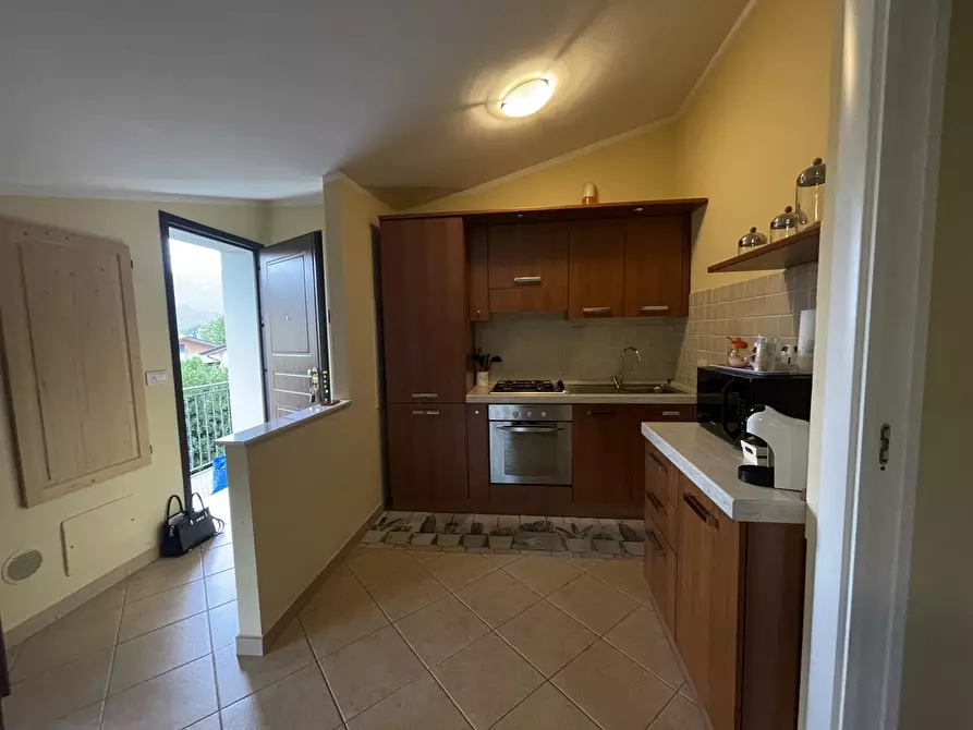 Immagine 8 di Quadrilocale in affitto  a Seravezza